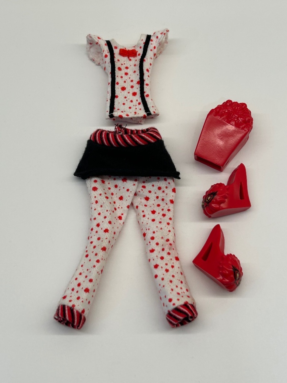 Monster High Ghoulia Yelps Dead Tired Outfit Replacements (dvs)